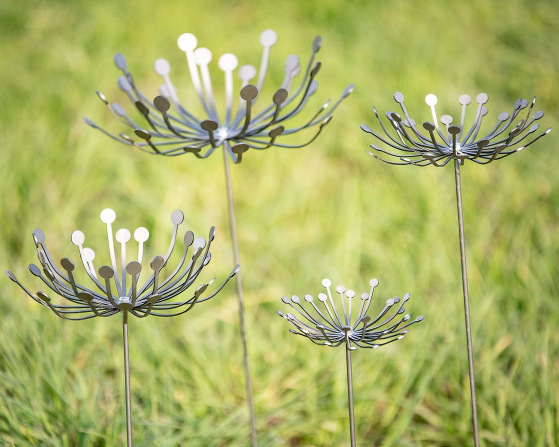 Metal Dandelion Garden Stake: Rustic Yard Art, Gifts for Mom