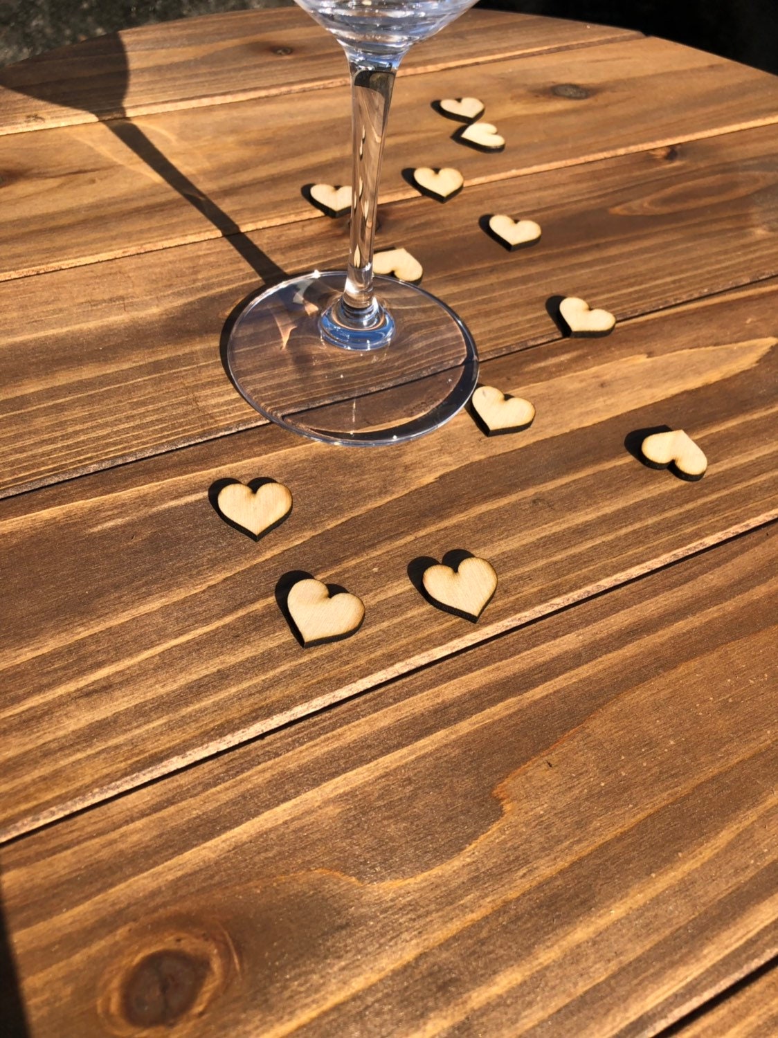 Natural Wood Heart Confetti: Rustic Wedding Table Decor