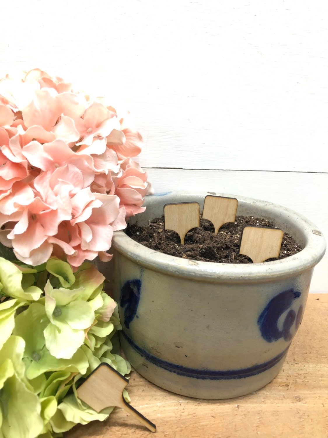 Set of 10 Garden Markers - Small and Charming Plant Labels - Garden