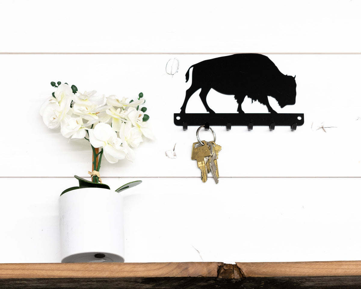 Bison Metal Key Rack: Rustic Wildlife Entryway Organizer