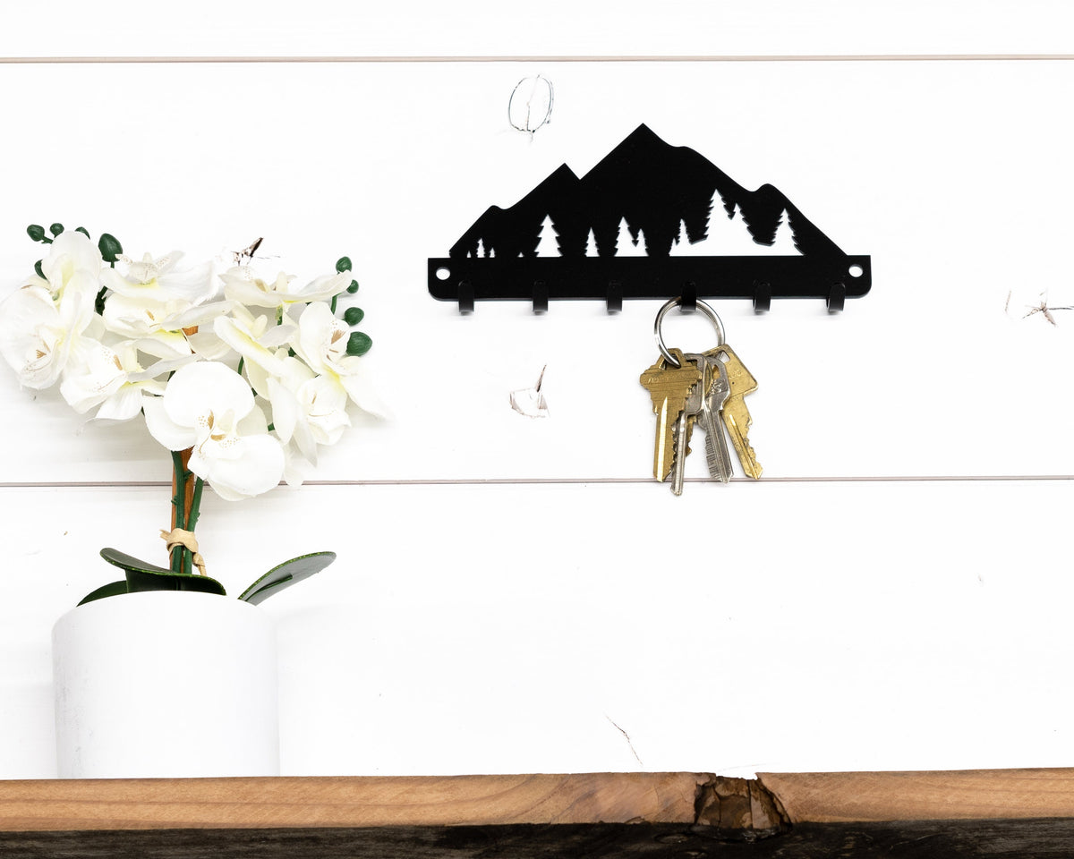Mountain Metal Key Rack: Rustic Wall Decor