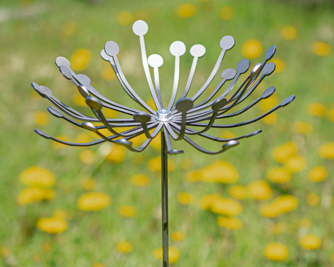 Metal Dandelion Garden Stake: Rustic Yard Art, Gifts for Mom