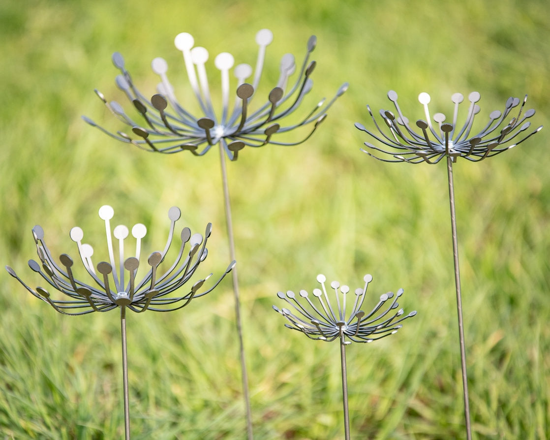 Metal Dandelion Garden Stake: Rustic Yard Art Decor