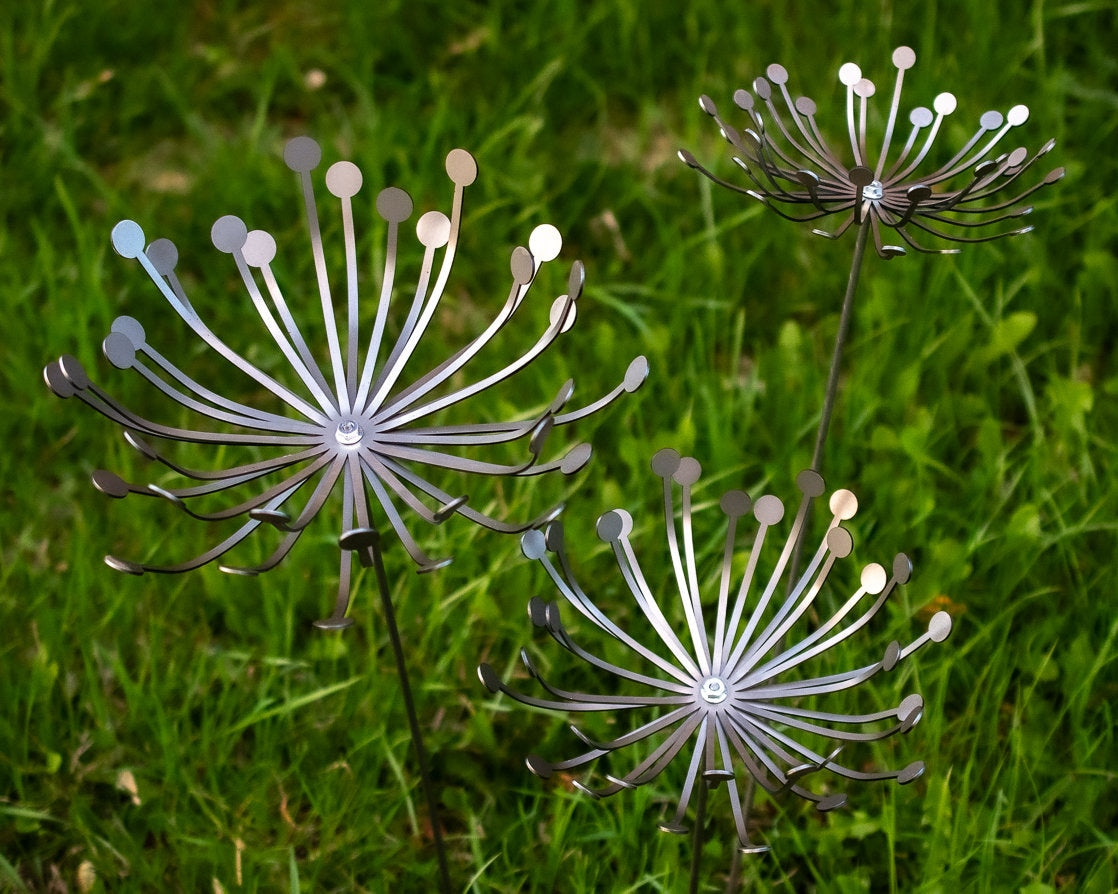 Metal Dandelion Garden Stake: Rustic Yard Art, Gifts for Mom