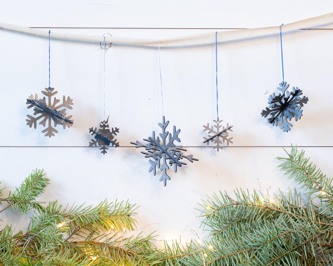 3D Metal Snowflake Ornament: Winter Wedding Placecard Holder