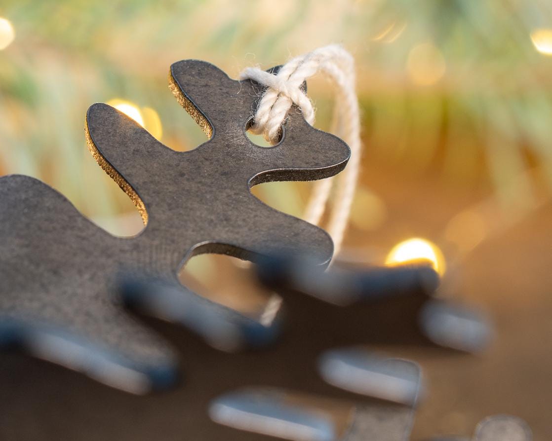 3D Metal Snowflake Ornament: Winter Wedding Placecard Holder