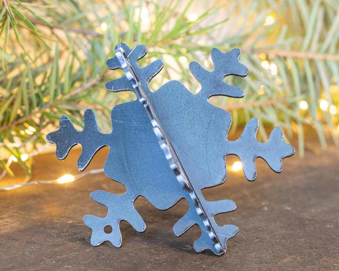 3D Metal Snowflake Ornament: Winter Wedding Placecard Holder