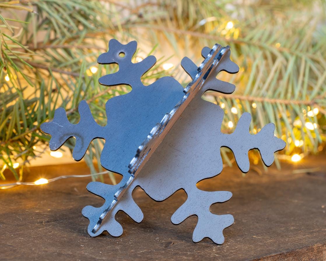 3D Metal Snowflake Ornament: Winter Wedding Placecard Holder
