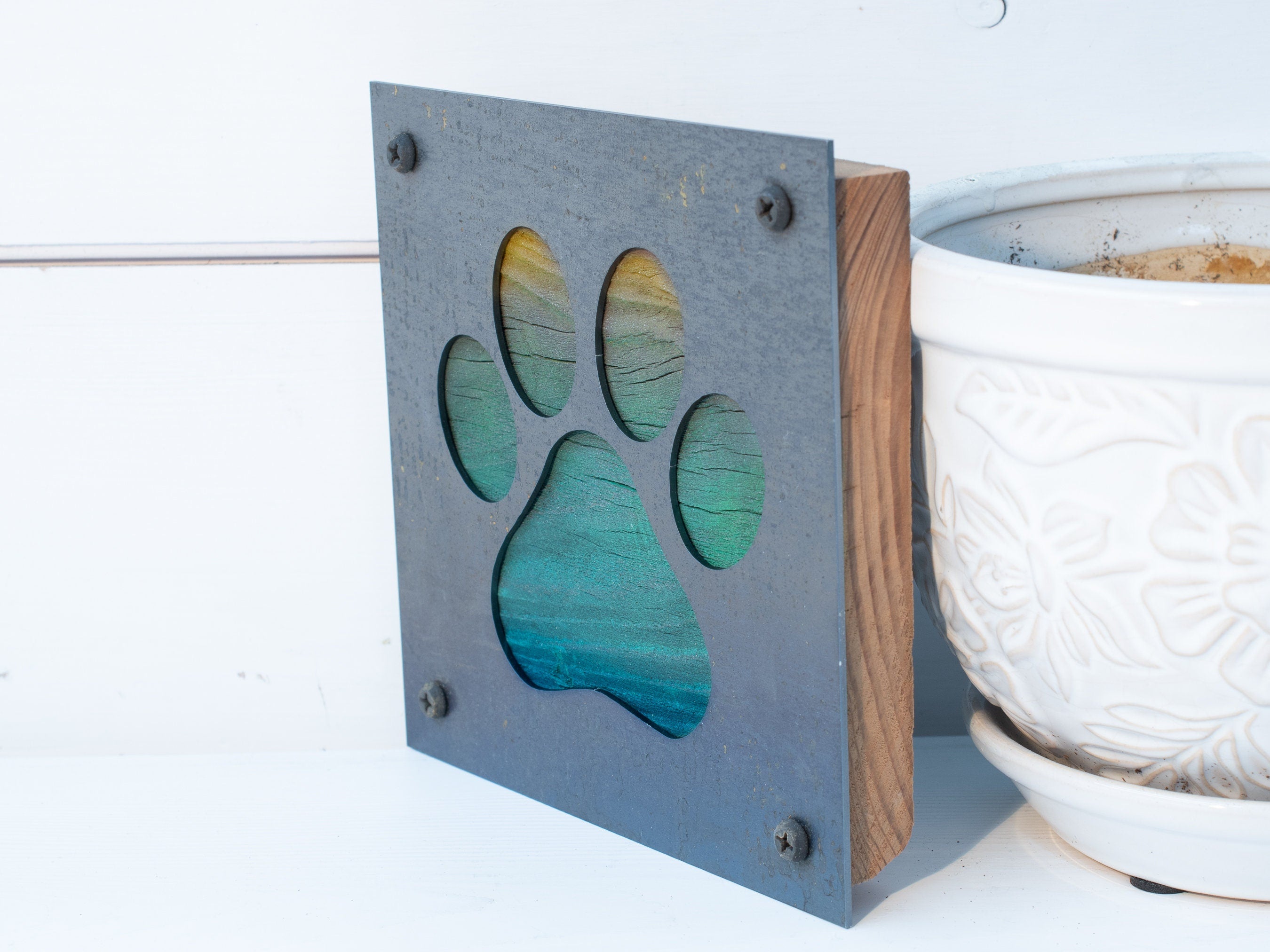 Paw print wall outlet decor